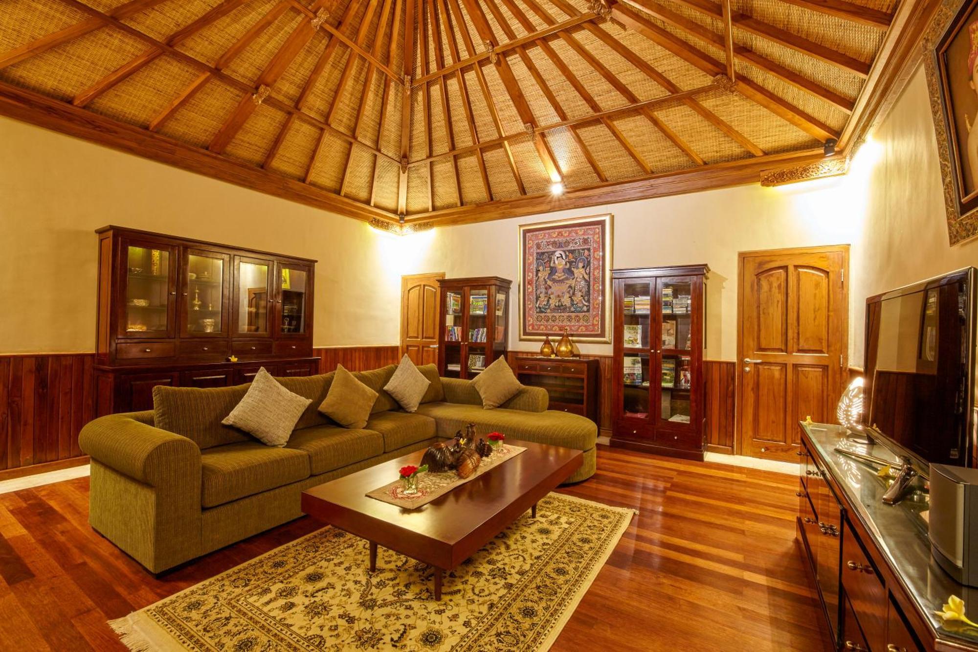 Отель Bagus Jati Health & Wellbeing Retreat Тегаллаланг Экстерьер фото